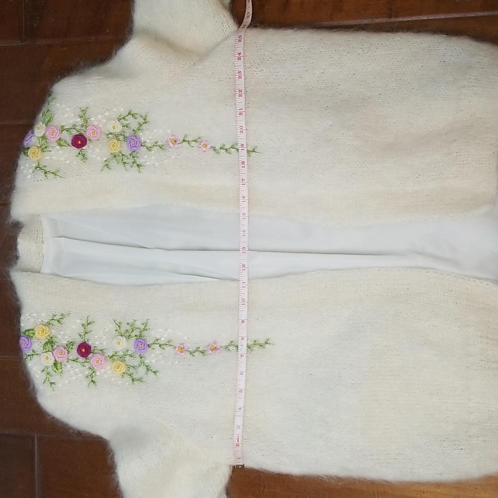 Vintage Cream Fuzzy Embroidered Moha 3D Flowers Knit Cardigan Longsleeve Sweater - Picture 6 of 11